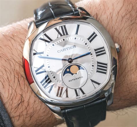 Cartier Drive de Cartier Moon Phases – Hands